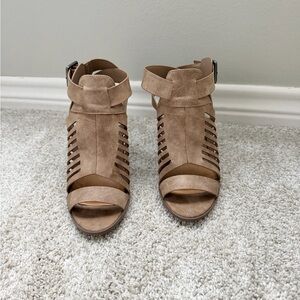 Women's Tan Sandals